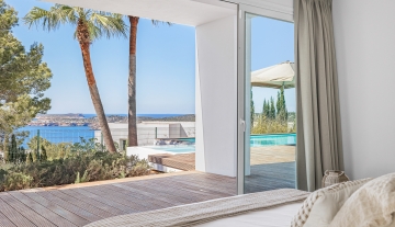 Resa Estates villa te koop sale Ibiza tourist license vergunning modern bedroom and terrace.jpg